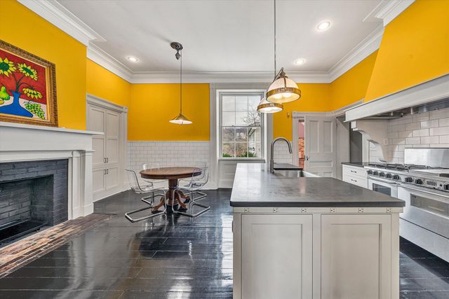 1066 Greyledge RD, Buchanan, VA 24066