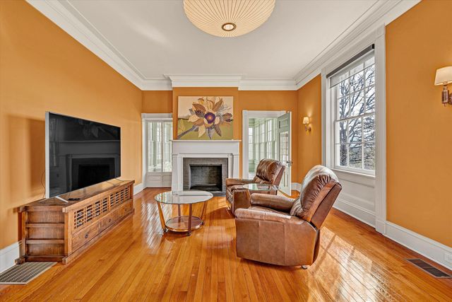 1066 Greyledge RD, Buchanan, VA 24066