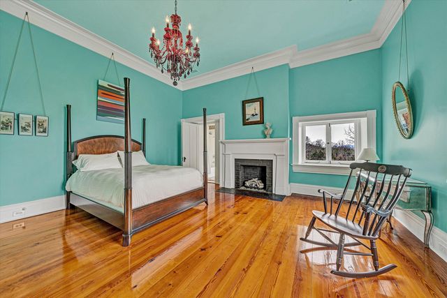 1066 Greyledge RD, Buchanan, VA 24066