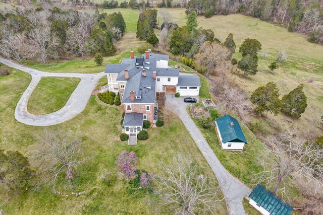 1066 Greyledge RD, Buchanan, VA 24066