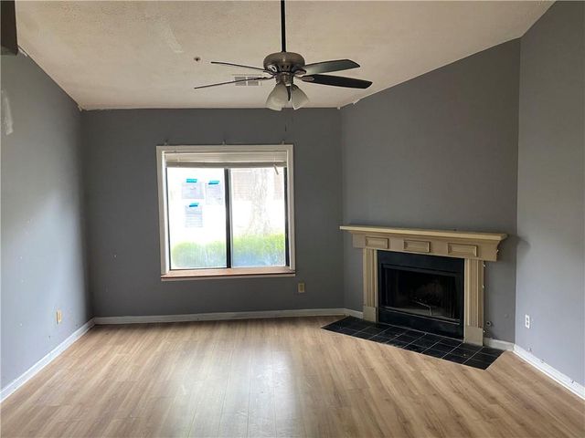 1555 Burnstone Drive, Stone Mountain, GA 30088
