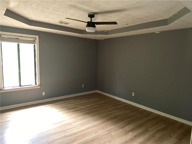 1555 Burnstone Drive, Stone Mountain, GA 30088