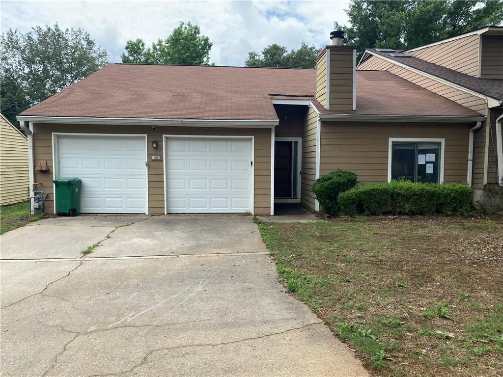 1555 Burnstone Drive, Stone Mountain, GA 30088