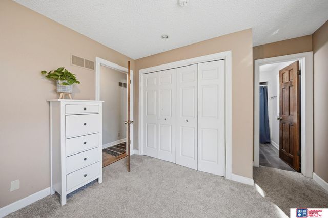 3920 S 32nd Place, Lincoln, NE 68502