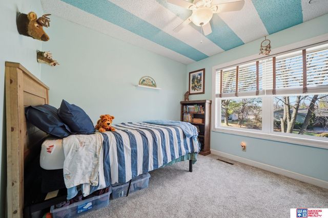 3920 S 32nd Place, Lincoln, NE 68502