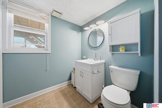 3920 S 32nd Place, Lincoln, NE 68502