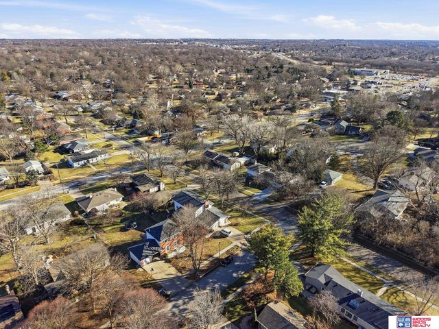 3920 S 32nd Place, Lincoln, NE 68502