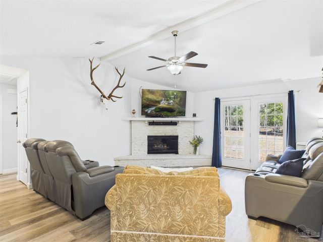 9866 Red Rock Rd, Milton, FL 32583