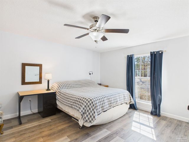 9866 Red Rock Rd, Milton, FL 32583