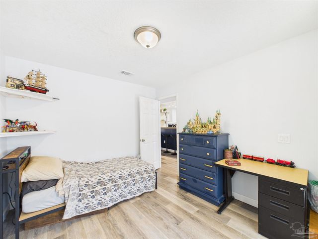 9866 Red Rock Rd, Milton, FL 32583