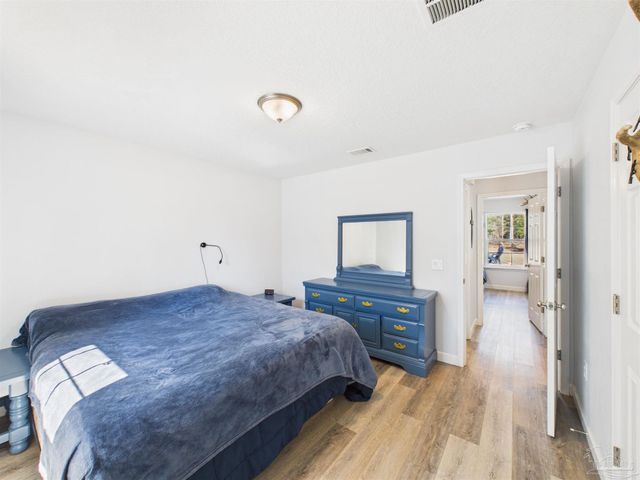 9866 Red Rock Rd, Milton, FL 32583