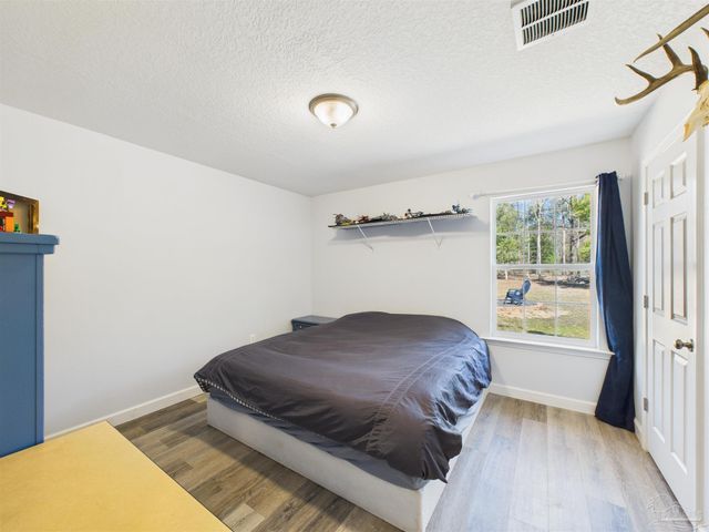 9866 Red Rock Rd, Milton, FL 32583