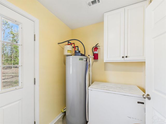 9866 Red Rock Rd, Milton, FL 32583