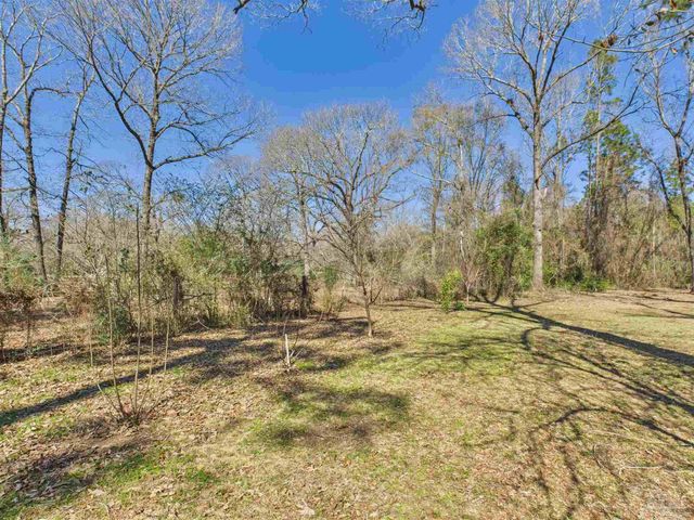 9866 Red Rock Rd, Milton, FL 32583