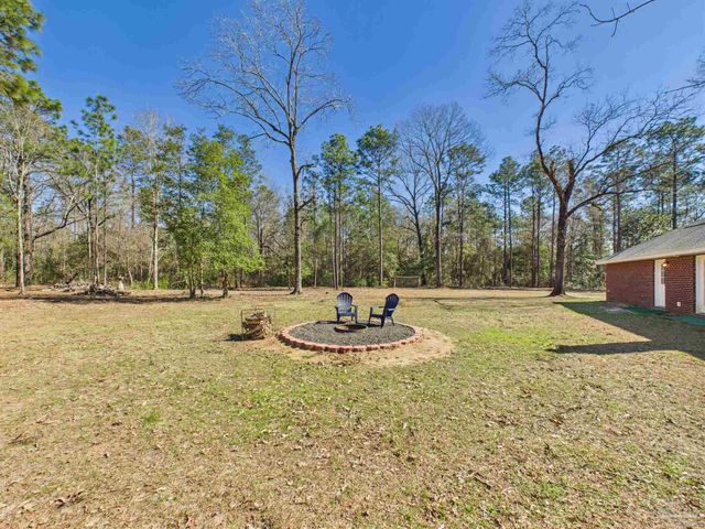 9866 Red Rock Rd, Milton, FL 32583