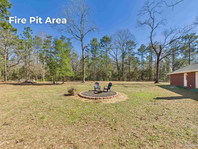 9866 Red Rock Rd, Milton, FL 32583