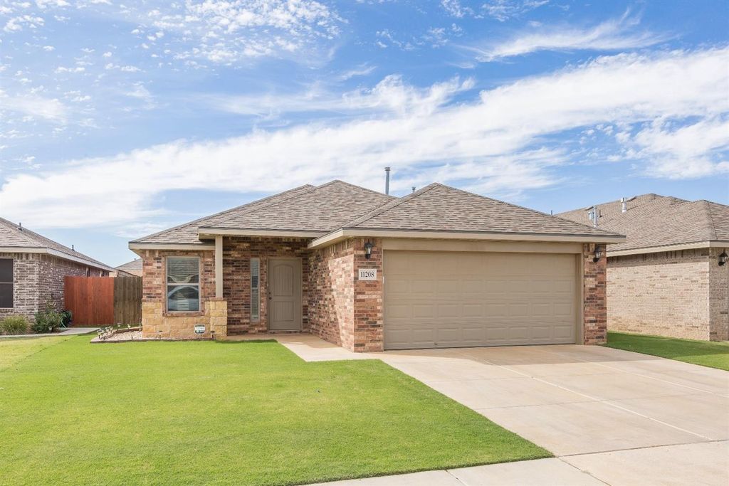 11208 Clinton Avenue, Lubbock, TX 79424