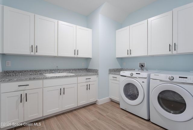 6105 Moonrise Drive, Merritt Island, FL 32953