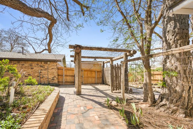 4416 62nd Street, Lubbock, TX 79414