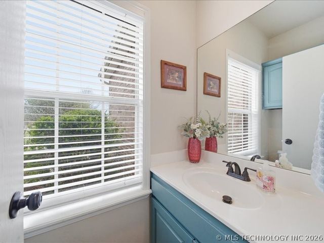 10761 N 155th East Avenue, Owasso, OK 74055