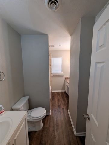 2558 Duringer Road, Fort Worth, TX 76133