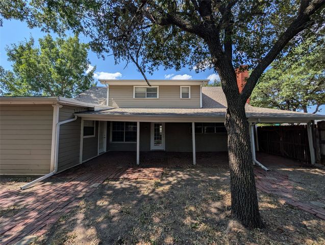 2558 Duringer Road, Fort Worth, TX 76133