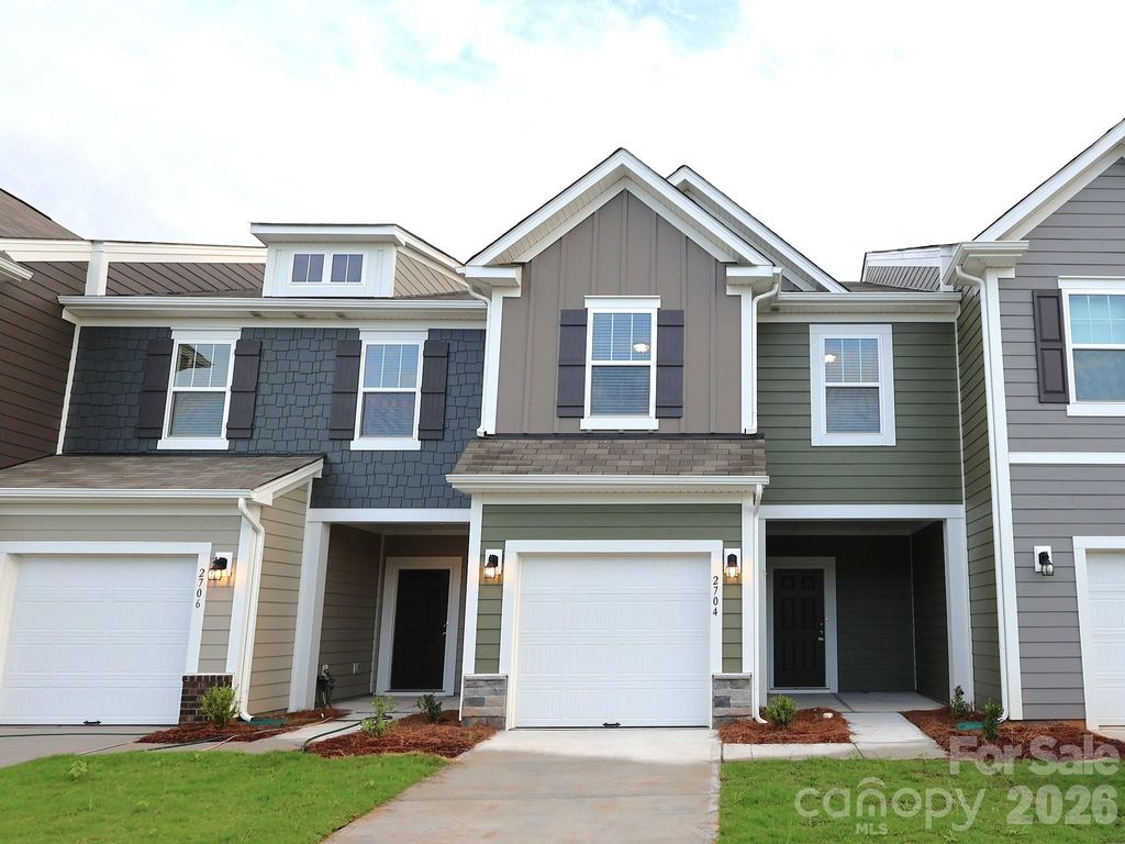 2704 Yeager Drive NW, Concord, NC 28027