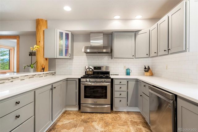 302 Miners Way, Bailey, CO 80421