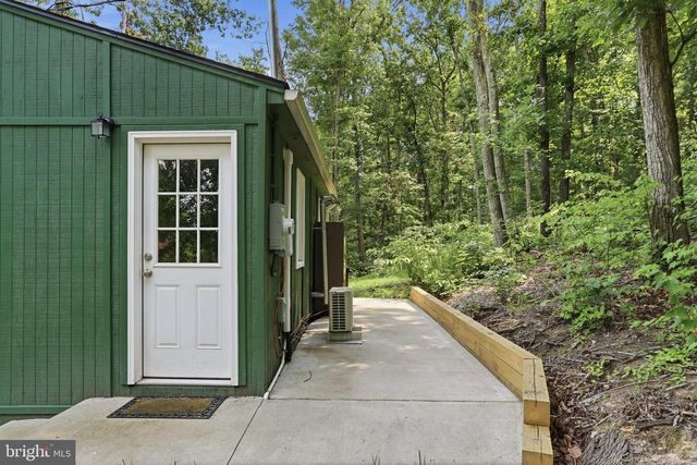 91 ACORN NUT LN, Front Royal, VA 22630