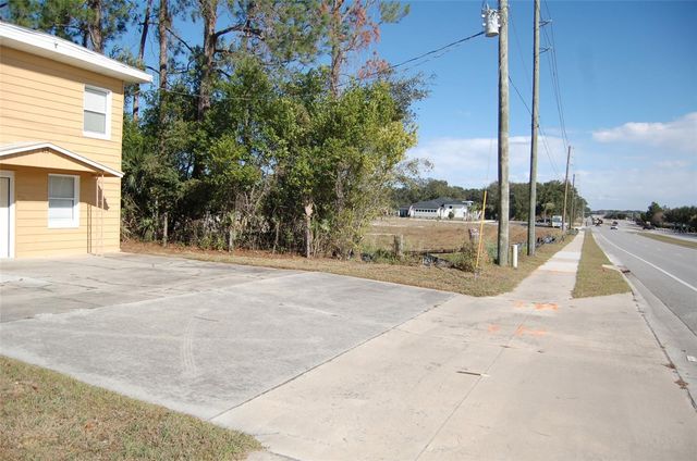 223 COUNTY ROAD 466A, Fruitland Park, FL 34731