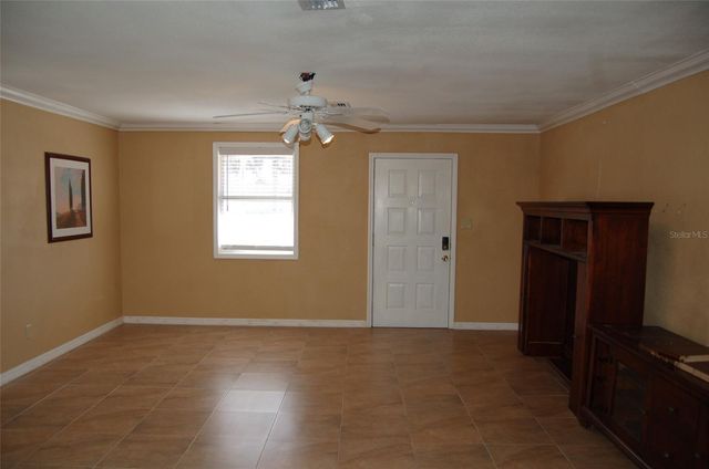 223 COUNTY ROAD 466A, Fruitland Park, FL 34731