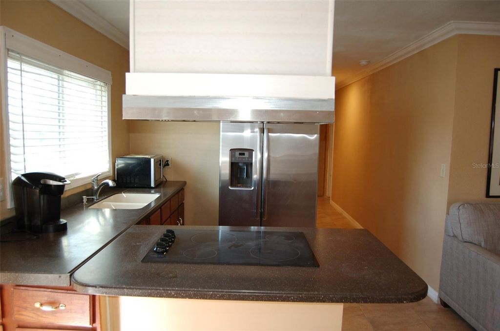 Image 18 of property listing at 223 COUNTY ROAD 466A, Fruitland Park, FL 34731