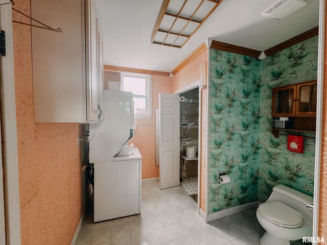705 W COLLEGE Street, Marion, IL 62959