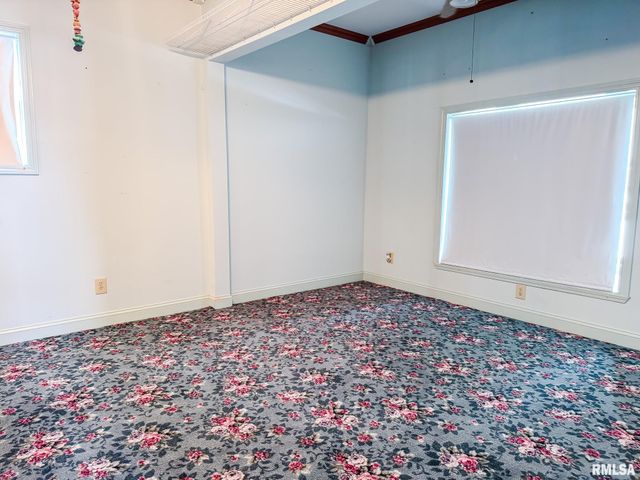 705 W COLLEGE Street, Marion, IL 62959