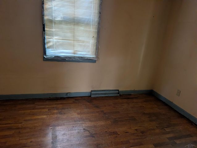 2307 S Niagara Street, Saginaw, MI 48602
