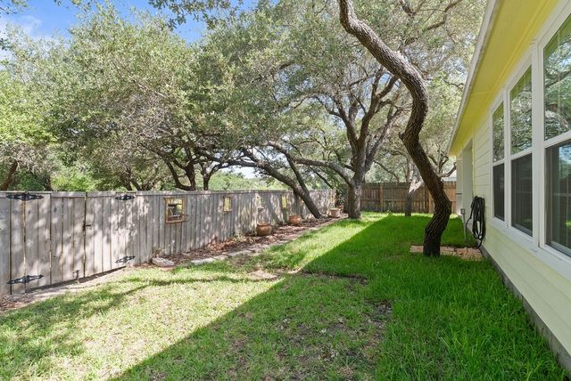 115 Pecan Harbor St, Rockport, TX 78382