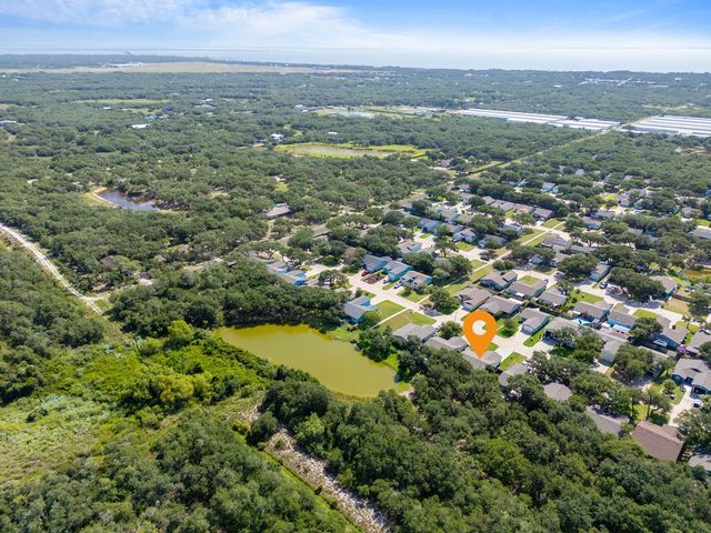 115 Pecan Harbor St, Rockport, TX 78382