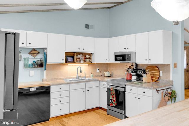 2811 CEDAR LN, Hammonton, NJ 08037