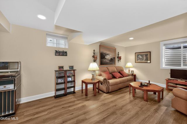 11 Balsam Way, Clifton Park, NY 12065