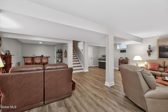 11 Balsam Way, Clifton Park, NY 12065