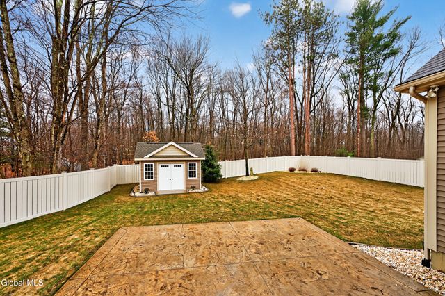 11 Balsam Way, Clifton Park, NY 12065