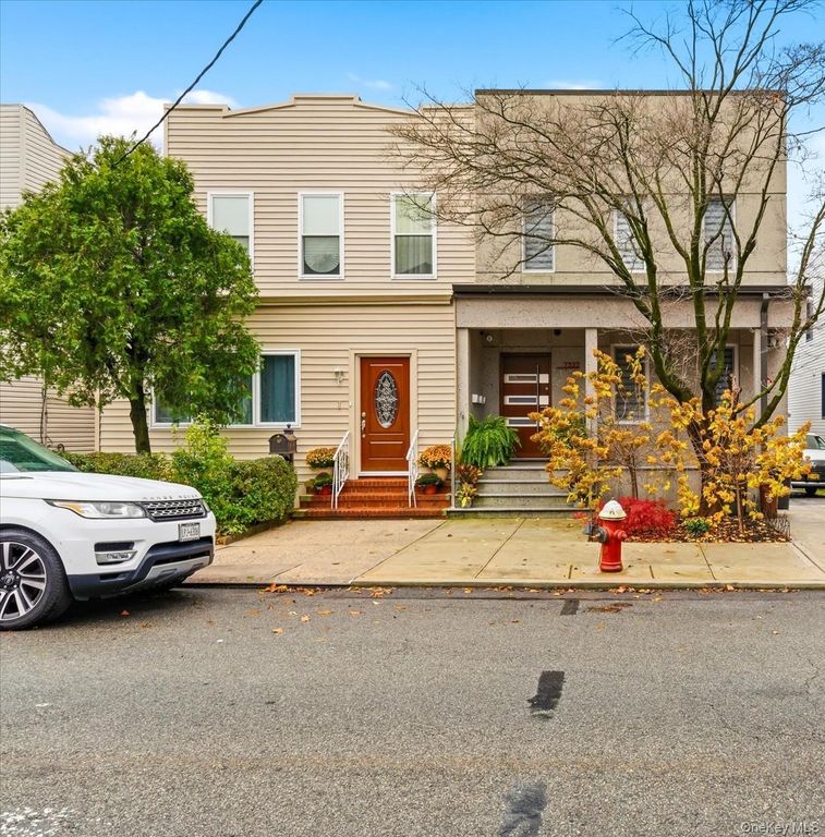 73-22 67th Road, Middle Village, NY 11379