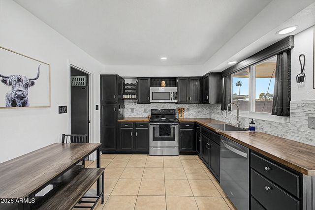 1606 W ALAMO Drive, Chandler, AZ 85224