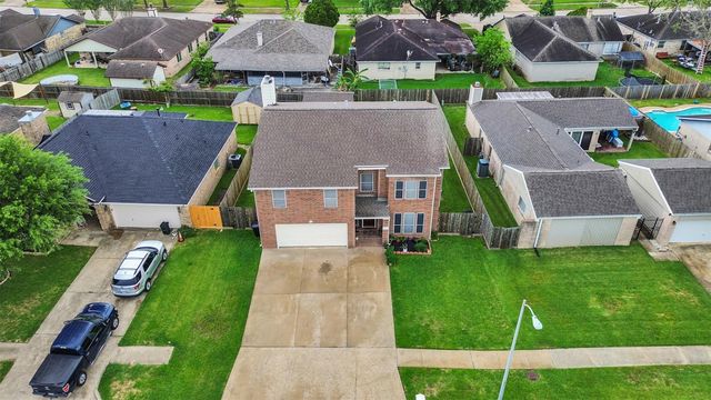 10027 Glenkirk Drive, Houston, TX 77089