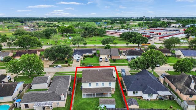 10027 Glenkirk Drive, Houston, TX 77089