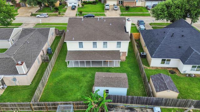 10027 Glenkirk Drive, Houston, TX 77089