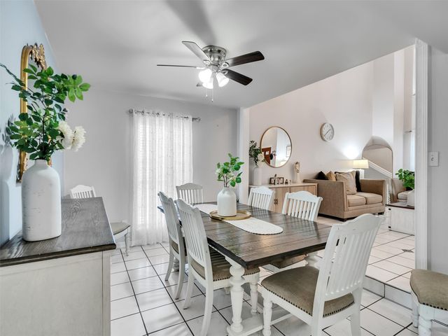 10027 Glenkirk Drive, Houston, TX 77089