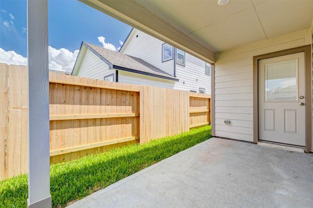 6467 Escondido Drive, Rosharon, TX 77583