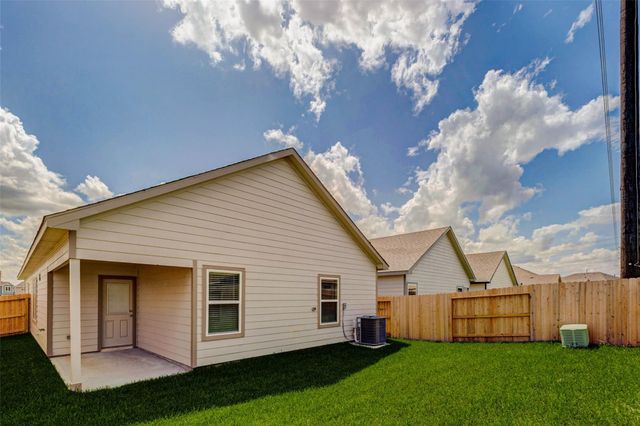 6467 Escondido Drive, Rosharon, TX 77583