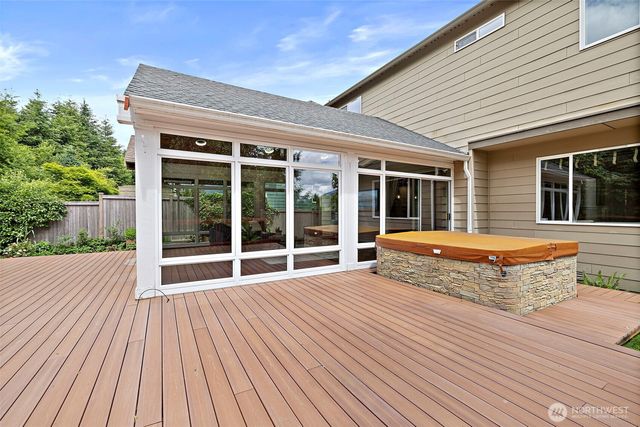 9327 Satterlee Avenue SE, Snoqualmie, WA 98065